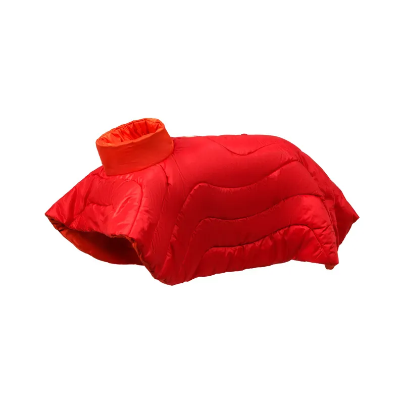 Ruffwear Palisades Sleep Poncho Red Currant-2