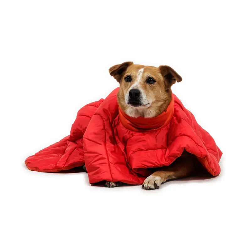 Ruffwear Palisades Sleep Poncho Red Currant-4