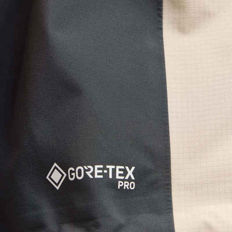 Haglofs Mens Spitz GTX Pro JKT Chalk Beige / Magnetite-5