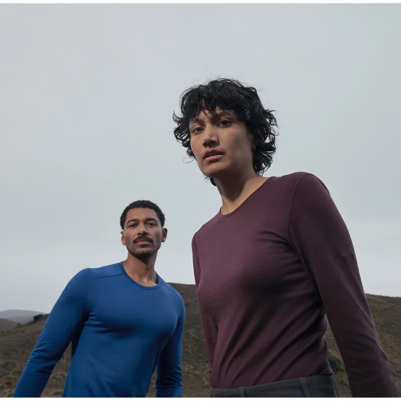 Icebreaker Women's 200 Oasis LS Crewe Java-6