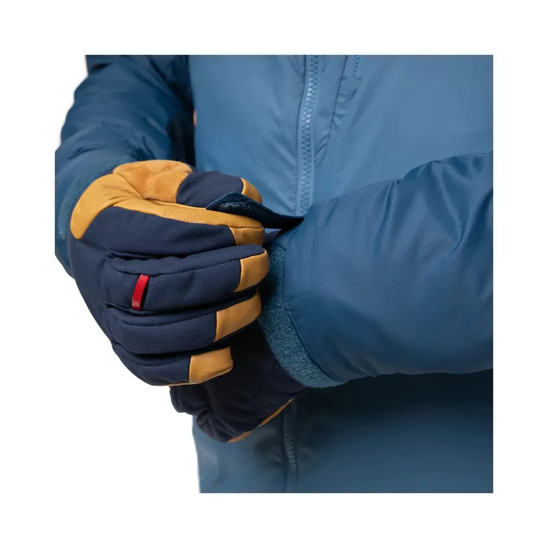 Mountain Equipment Women's Shelterstone Jacket Stellar/Majolica-6