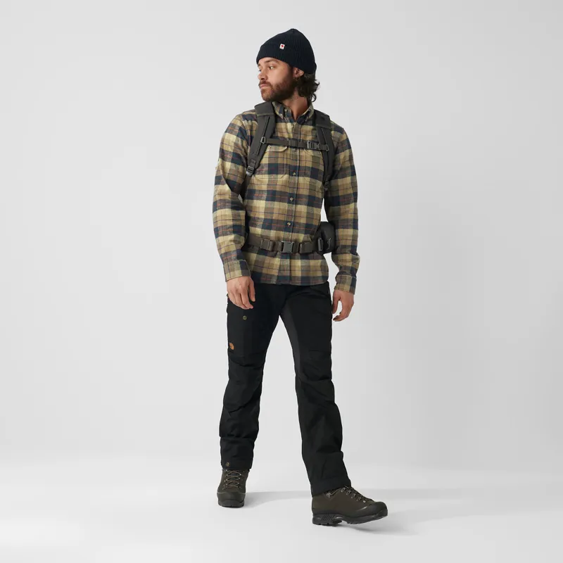 Fjallraven Men's Singi Heavy Flannel Shirt Black/ Deep Forest-4