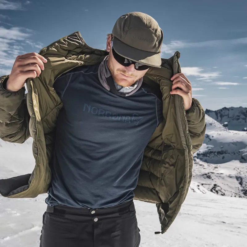 Norrona Men's Femund Down700 Zip Hooded Insulated Jacket Indigo Night-3