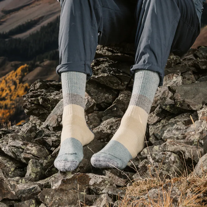 Darn Tough Mountain Sock Micro Crew Extra Cushion Geyser-1