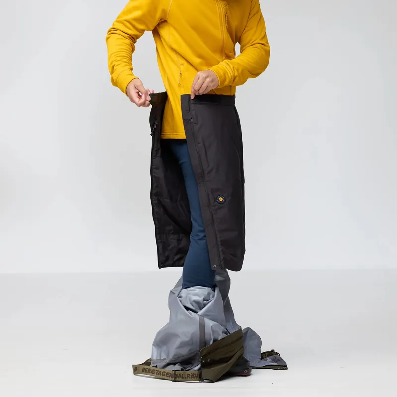 Fjallraven Men's Bergtagen 60 Insulation Shorts Black-9