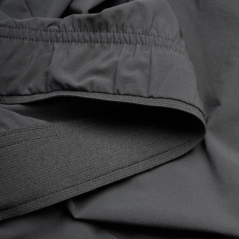 Montane Men's Volantis 7 Inch Shorts Midnight Grey-4