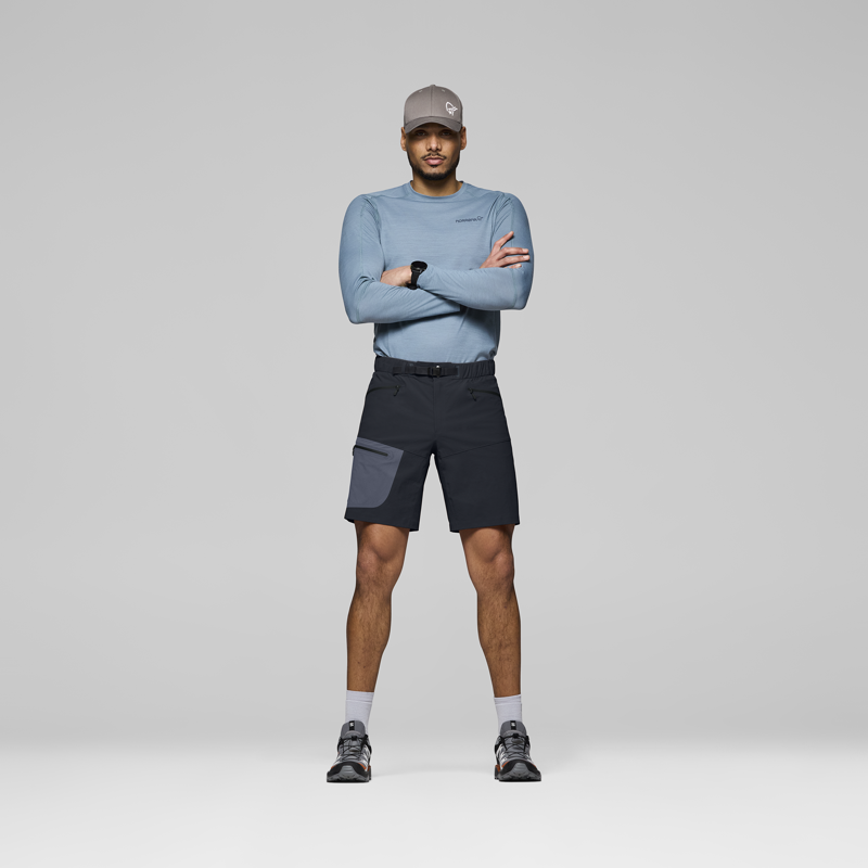 Norrona Men's Falketind Flex1 Light Shorts Caviar-6