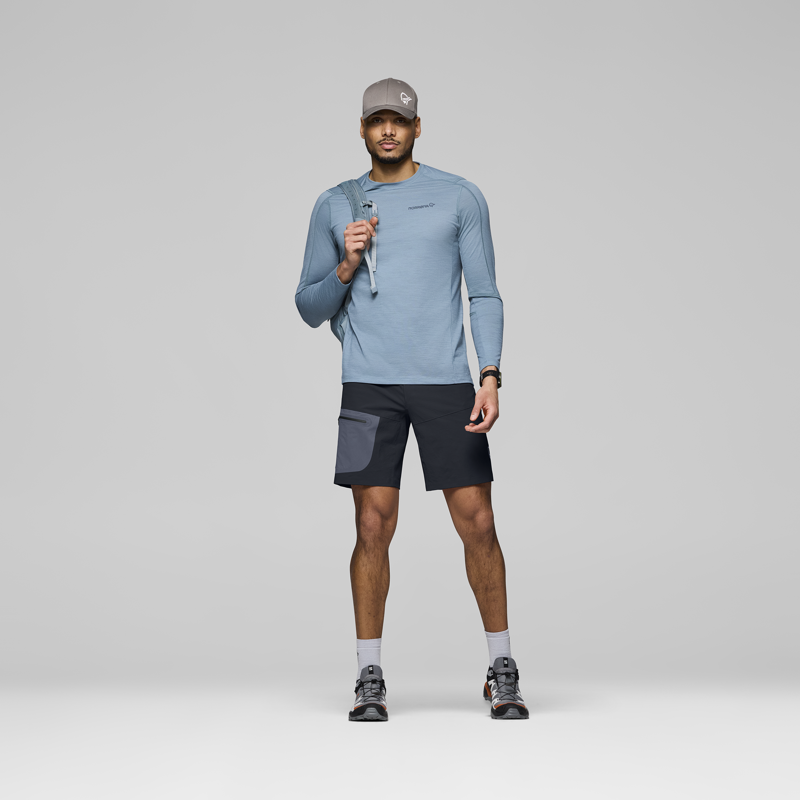 Norrona Men's Falketind Flex1 Light Shorts Caviar-7