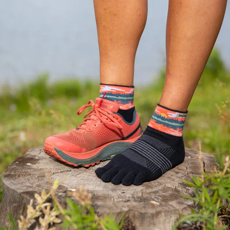 Injinji Men's Artist Designed Mini-Crew Toe Socks Reflection-3