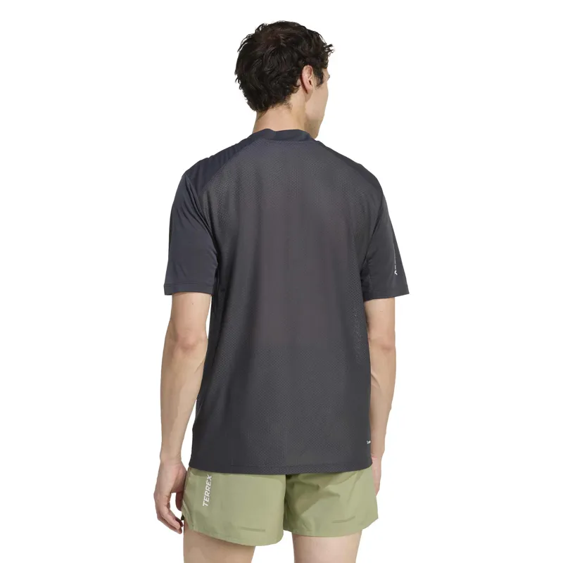 Terrex Men's Xperior Tee Technical T-Shirt Carbon-2