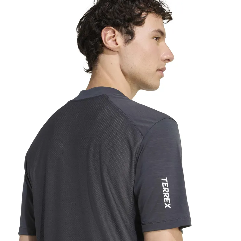 Terrex Men's Xperior Tee Technical T-Shirt Carbon-5