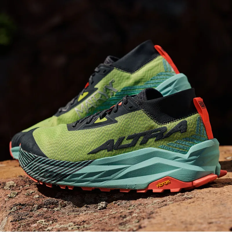 Altra Men's Olympus 275 Trail Running Shoes Black Yellow-9