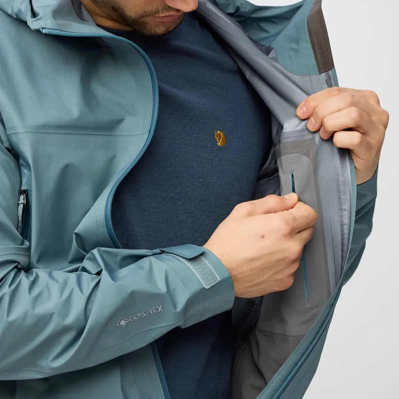 Fjallraven Men's Bergtagen GTX Lite Jacket Nimbus Blue-12