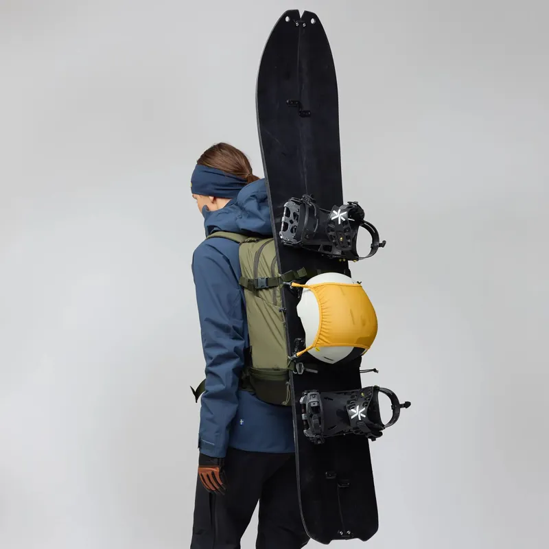 Fjallraven Bergtagen Touring 22 Laurel Green / Deep Forest-10