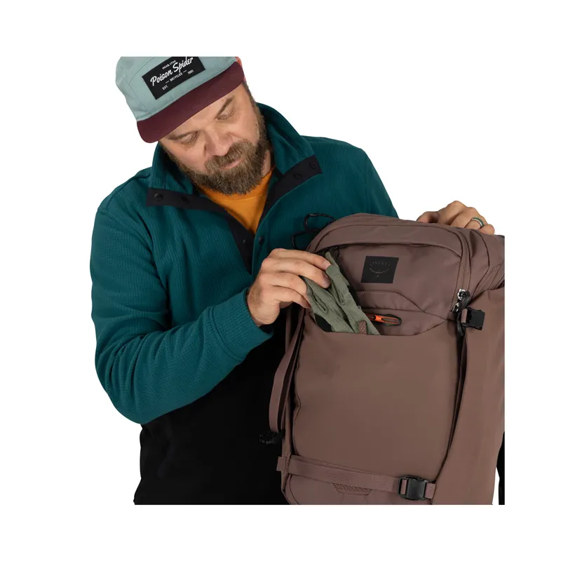 Osprey Metron 24 Pack Black/Anchor Blue-10