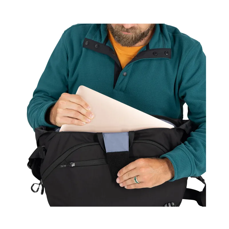 Osprey Metron 18 Messenger Black/Anchor Blue-9