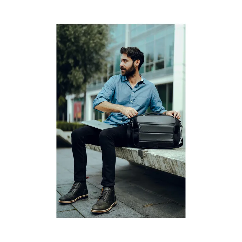 Osprey Ozone Brief Bag Black-6