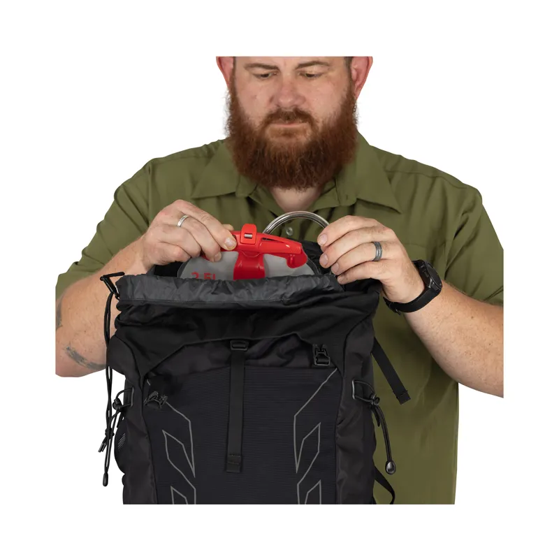 Osprey Men's Talon 33 Extended Fit Black/Coal Grey-11