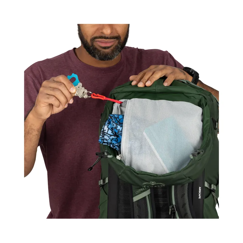 Osprey Men's Talon 33 Green Canopy/Pine Leaf-9