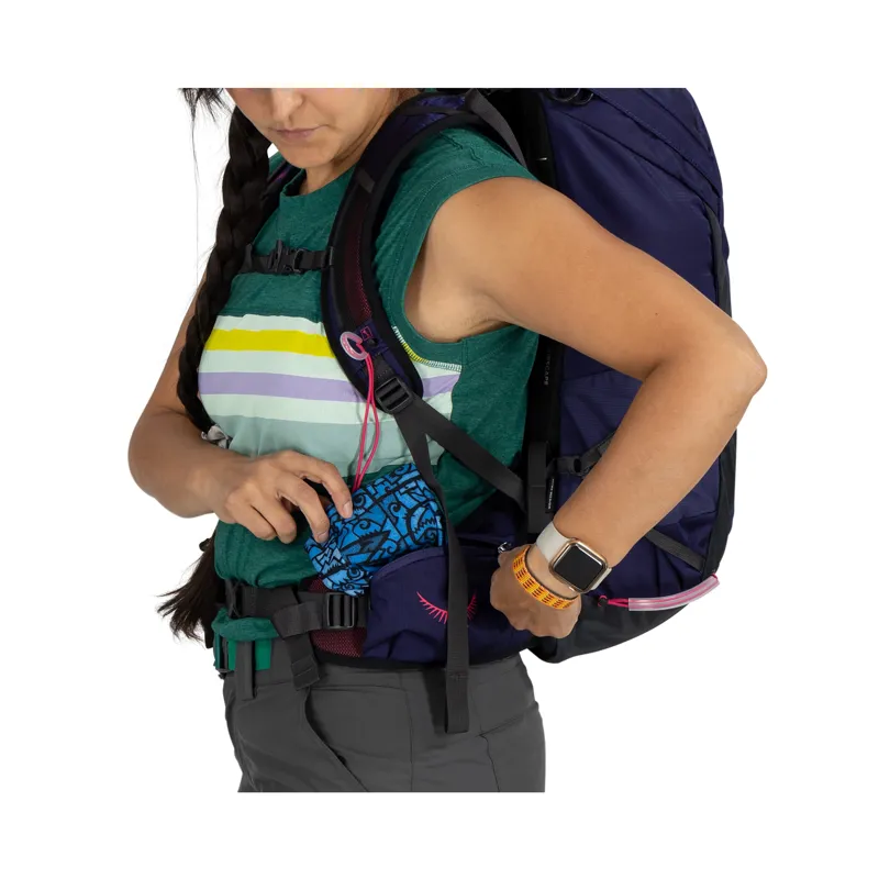 Osprey Women's Tempest 26 Deep Fig/Hotspot Pink-5