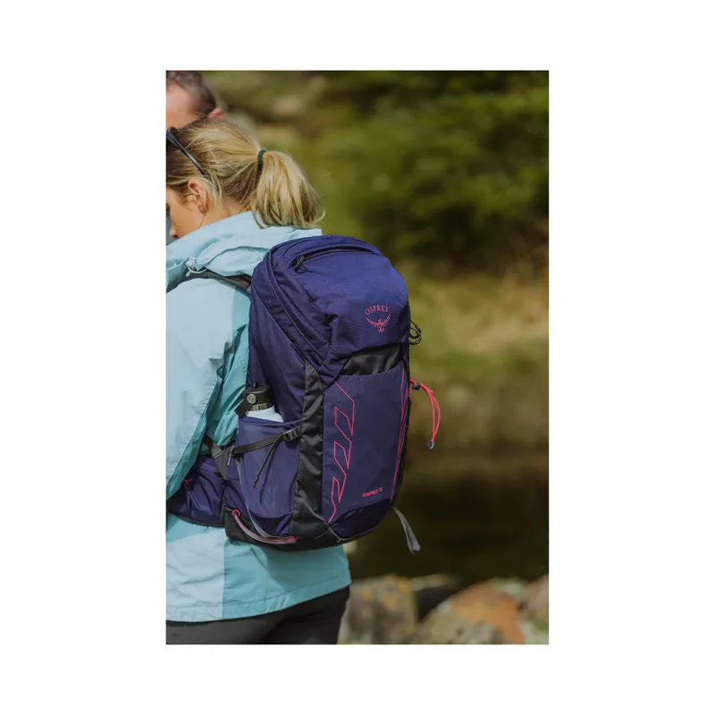Osprey Women's Tempest 26 Deep Fig/Hotspot Pink-10