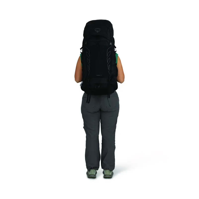 Osprey Women's Tempest 44 Black/Coal Grey-12