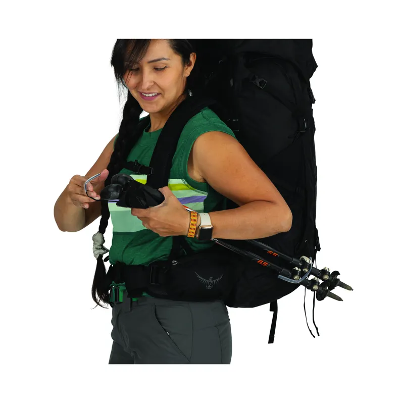 Osprey Women's Tempest 44 Black/Coal Grey-4