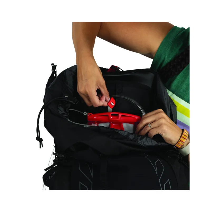 Osprey Women's Tempest 44 Red Pampas/Coal Grey-7