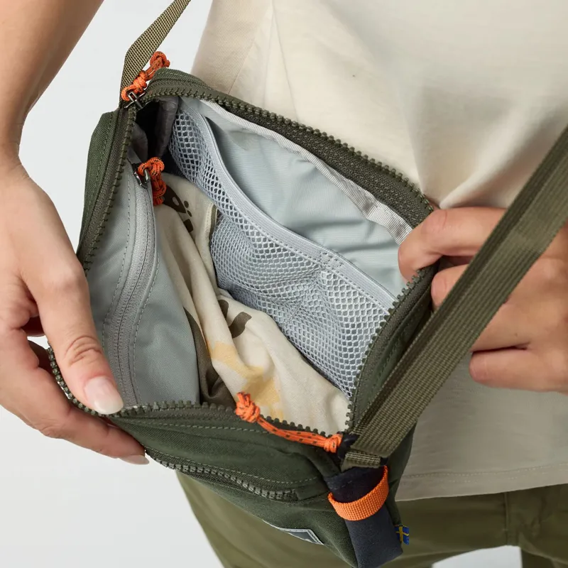 Fjallraven Vardag Pocket Large Deep Forest-3