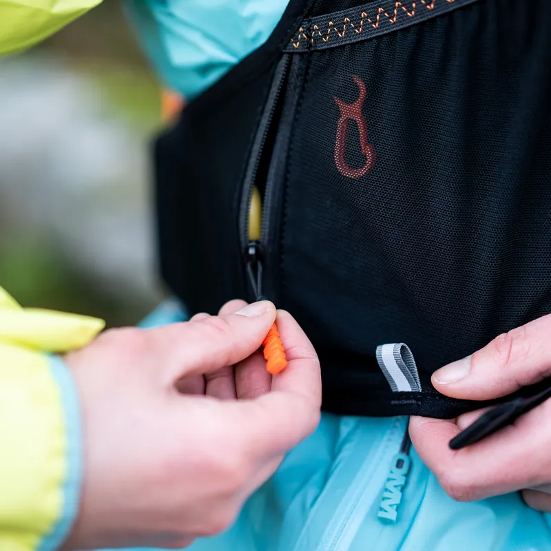 OMM UltraFire 5 Running Vest Grey-6