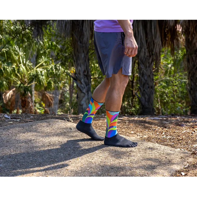 Injinji Spectrum Trail Midweight Crew Toe Socks Verdure-3