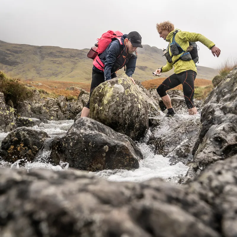 OMM Phantom 18 Running Vest Pack Black-6