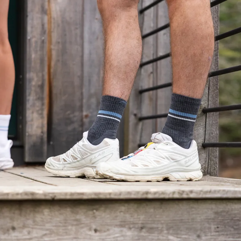 Darn Tough Element Micro Crew LT Cush Socks Grey-2