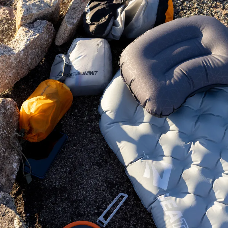 Sea to Summit Ether Light XR Insulated Large Rectangular Sleeping Mat-8