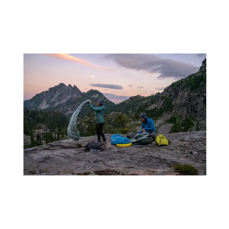 Therm-A-Rest NeoAir Xlite NXT Solar Flare L-4