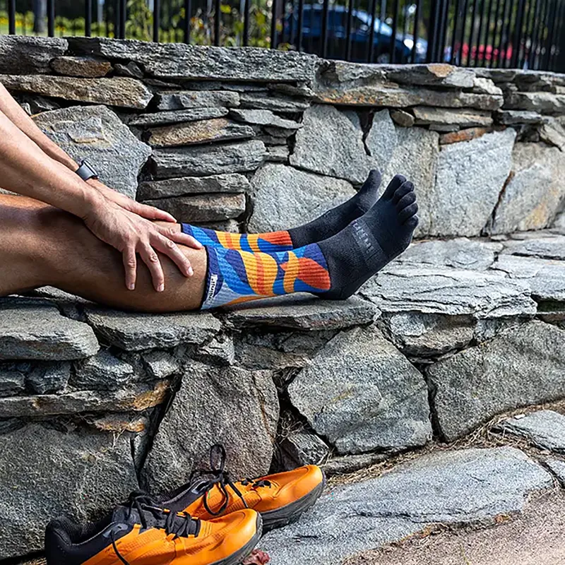 Injinji Spectrum Trail Midweight Crew Toe Socks Botanic-3