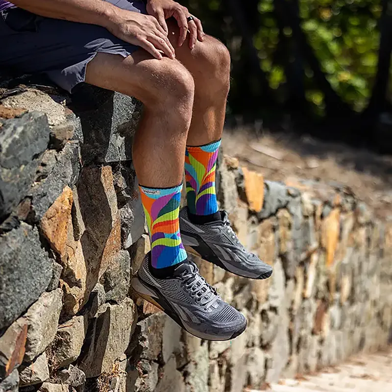 Injinji Spectrum Trail Midweight Crew Toe Socks Verdure-5