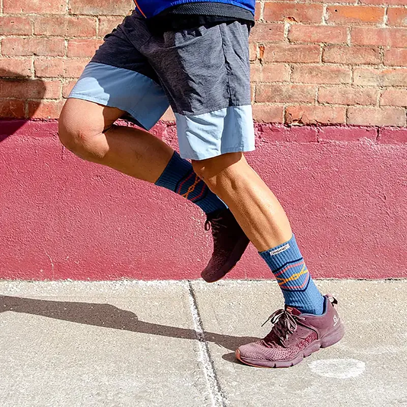 Injinji Men's Trail Midweight Crew Toe Socks Lake-3