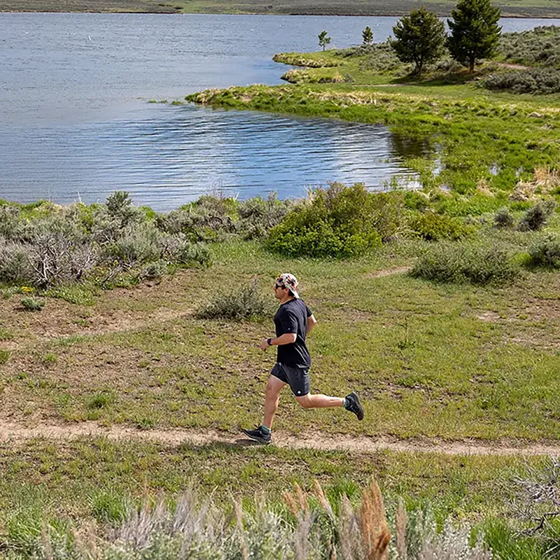 Injinji Men's Trail Midweight Mini-Crew Toe Socks Mint-5