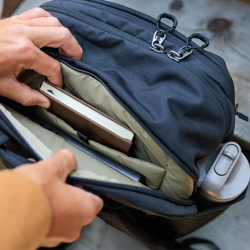 Gregory Border Carry On 40l Backpack Black Lichen-9