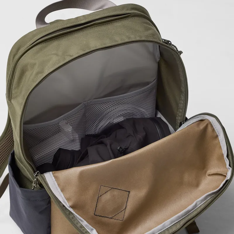 Fjallraven Vardag Backpack 17 Coal Black-8