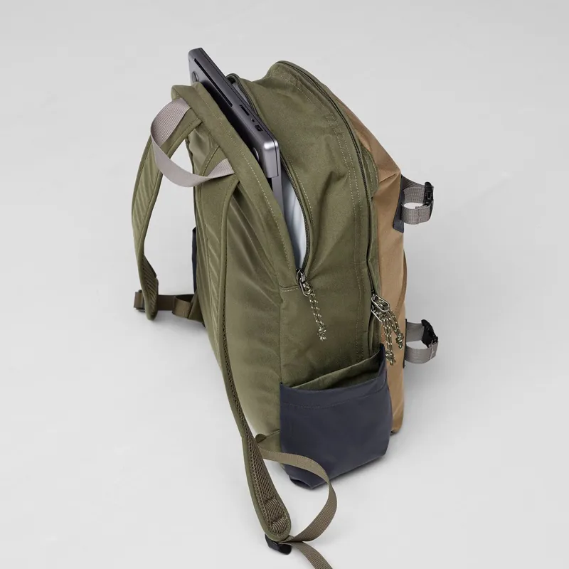 Fjallraven Vardag Backpack 17 Violette/ Coal Black-7