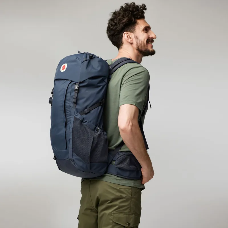 Fjallraven Abisko Hike 35 Black-12