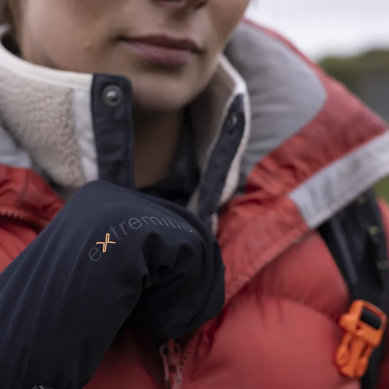 Extremities Monsoon Mitts Black-2