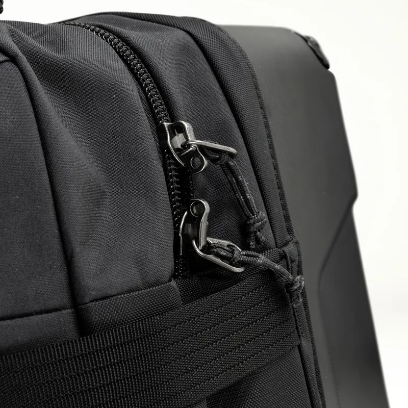 Fjallraven Farden Roller 35 Coal Black-4