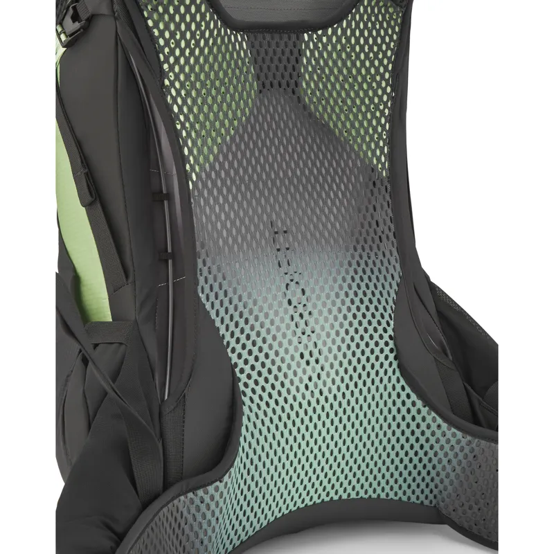 Rab Women's Syclon XP 28ND Black / Dark Fig Green-5