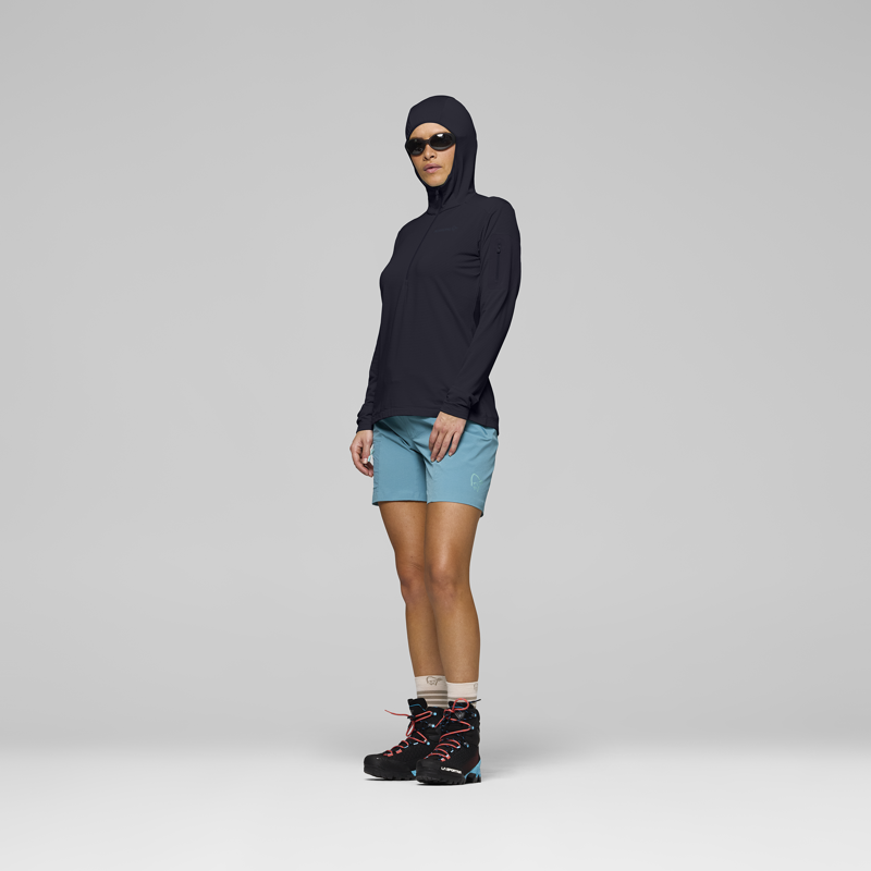 Norrona Women's Falketind Warm1 Hooded Fleece Caviar Black-3