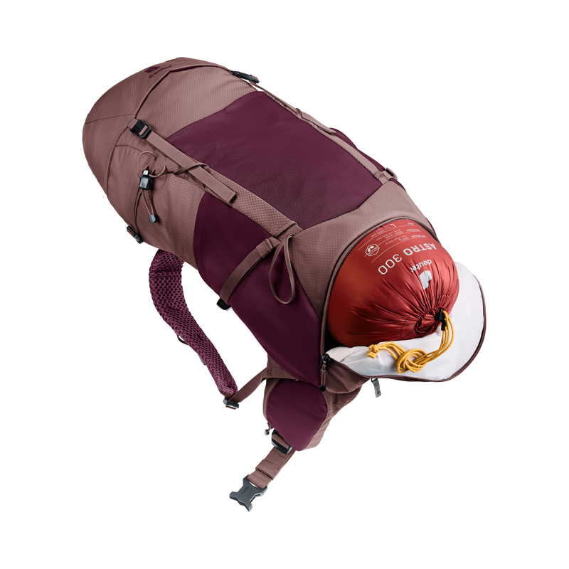 Deuter Women's Futura 30 SL Backpack Cassis Ashrose-4