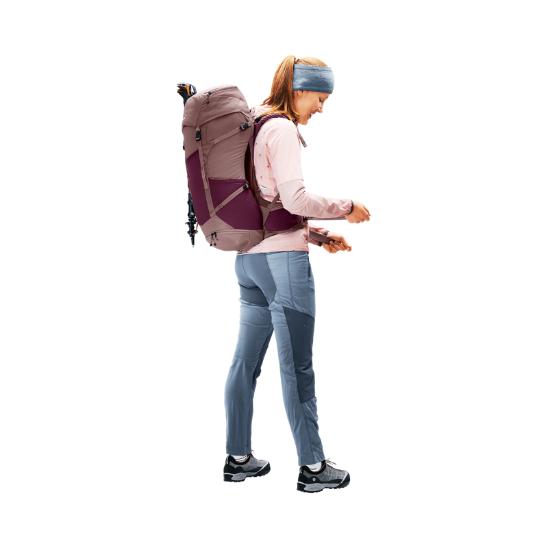 Deuter Women's Futura 30 SL Backpack Cassis Ashrose-12
