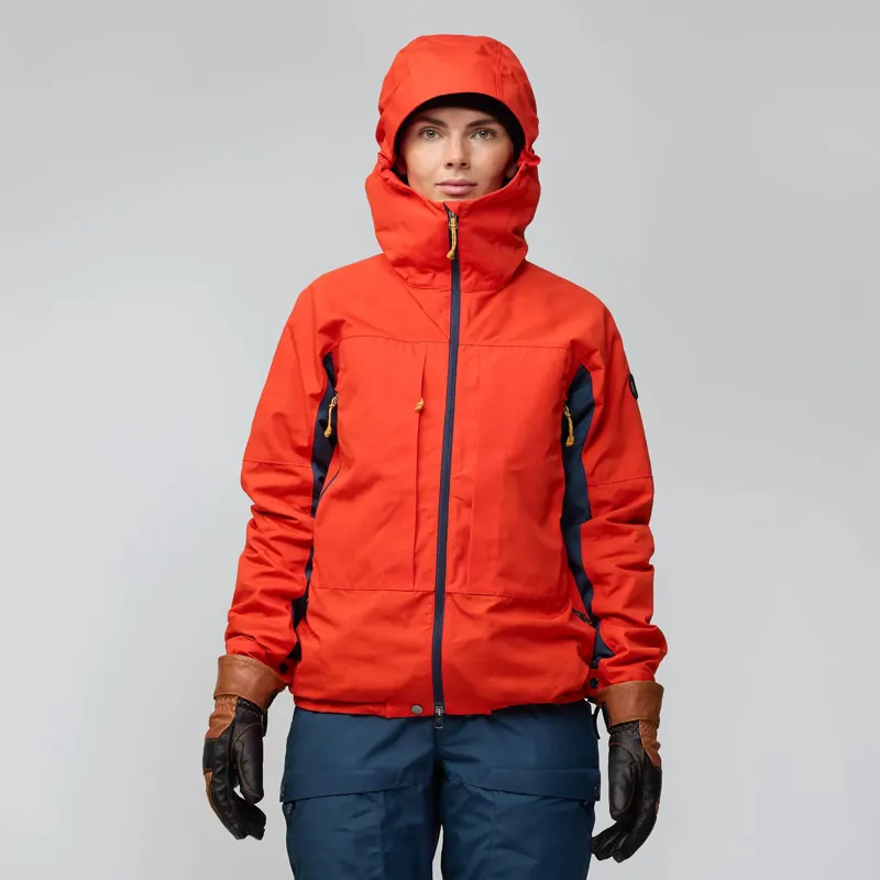 Fjallraven Women's Bergtagen G-1000 Jacket Laurel Green-12
